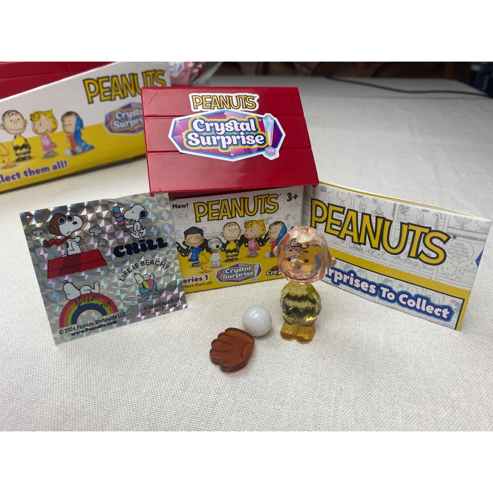 Peanuts Crystal Surprise Series 1 Charlie Brown Figure Blind Box New